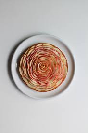 Tarte Aux Pommes Facon Cedric Grolet En 2020 Recette Tarte Aux Pommes Tarte Aux Pommes Grolet