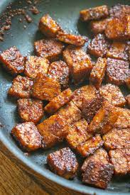 Quick Stovetop Tempeh Bacon Sarah S Vegan Kitchen Recipe In 2020 Marinated Tempeh Tempeh Bacon Tempeh Recipes Vegan
