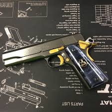 Colt 1911 Black And Gold Pin On Apexarmory Con