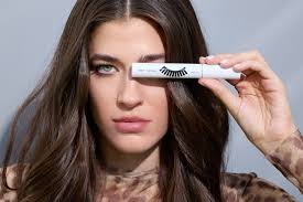 Fiber–Volume маскара за долги, густи и совршено дефинирани трепки со  минимален напор. 💫