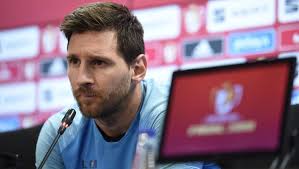 Le journaliste anthony pla rapporte que c'est un lionel messi fondu en larmes qui est entré… il ne peut même pas. Barca Leo Messi Livre Une Analyse Sans Concession Sur La Deroute A Liverpool 90min