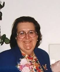 Darlene Castle's Instagram, Twitter & Facebook