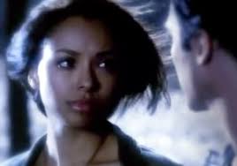 The Vampire Diaries: How Elena Got Her Memories Of Damon Back