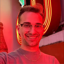 Can anyone confirm if the street is Vine or Vincent?