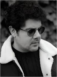 Questa sera si gioca tutto. » Sabato 13 dicembre alle 21:25, Rai1  trasmetterà la seconda semifinale di Ballando con le stelle. La gara di  oggi determinerà chi potrà contendersi la vittoria nell'ultima