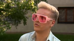 „Gusztustalan vagy és haljál meg”