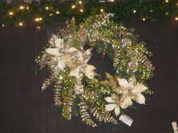 Christmas Wreath At Gales Garden Center Westlake Christmas Wreaths Beautiful Wreath Vine Wreath