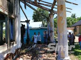 Masjid kampung laut pada asalnya terletak di kampung laut, tumpat. Masjid Kampung Belimbing Dalam Mungkin Antara Tertua Di Malaysia