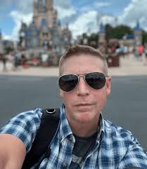 Homeless student becomes class valedictorian