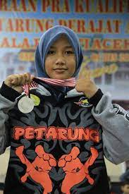 Official page tarung derajat, ilmu olahraga seni beladiri asli indonesia. Jaket Tarung Derajat