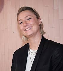 Vild med dans'-par bliver forfulgt af rygter