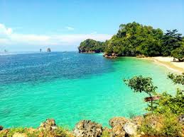  Air Pantai Berwarna Kebiruan Dengan Gradasi Hijau Tosca Serta Warna Kecokelatan Pasir Pantai Menambah Keelokan Pantai 3 Warna Pantai Pantai Warna Air Lautan