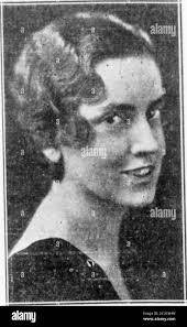 Mary Lone's Instagram, Twitter & Facebook