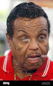 Michael jackson 2008 hi-res stock photography and images