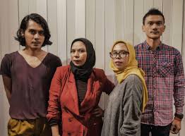 Khai bahar luluh lyric video hd lagu baru 2019 youtube. Hollywood Nobody Album Baru