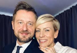 Teraz anita werner wreszcie pozwoliła sobie na. Anita Werner W Swiatecznym Nastroju Caluje Na Czworaka Partnera Zwyczajnie Domowo Swiatecznie