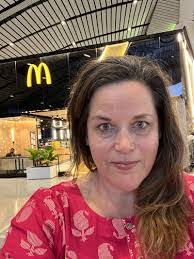 Edwin Ooms's Instagram, Twitter & Facebook