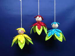 Tolles Bastelset Blumenkinder Aus Filz Zum Aufhangen Basteln Basteln Ideen Ostern Kinder Basteln Papier