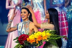 Già sommelier aveva deciso di studiare anche marketing a san diego, in california, e amministrazione commerciale allo iesa, in venezuela. Modelle Venezuelane Famose Fashionaut