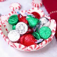 Peppermint Candy Bowl Video Diy Christmas Candy Christmas Candy Gifts Peppermint Candy Bowl
