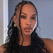 Chloe Christian's Instagram, Twitter & Facebook