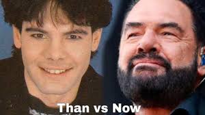 Unique Marian Gold from Alphaville, singer, songwriter, and performer!  🎶✨️🎊