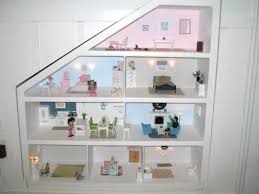 Puppenhaus Selber Bauen Und Spielecke Im Kinderzimmer Organisieren Kinderzimmer Organisieren Haus Selber Bauen Und Diy Puppenhaus