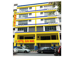 Masjid kompleks tabung haji terletak di kedudukan latitud 3 darjah, 6 minit, 1.9 saat utara dan longitud 101 darjah, 36 minit, 14 saat timur. Best View Hotel Kelana Jaya Petaling Jaya Selangor My