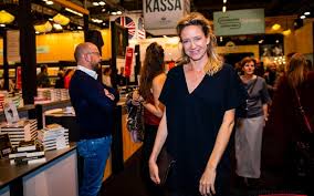 Waarom de twee uit mekaar zijn gegaan is dan ook niet. Cath Luyten Duidelijk Over Breuk Met Frank Raes Ik Kon Dat Onmogelijk Negeren Nieuws365