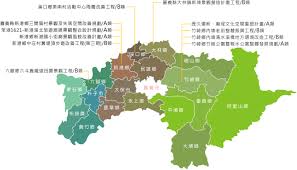 嘉義縣縣長是中華民國 臺灣省 嘉義縣的最高行政首長，負責綜理縣政，並指揮、監督所屬職員及機構。 現任縣長為 民主進步黨 籍的 翁章梁 ，於2018年12月25日宣誓就職。 å˜‰ç¾©åœ°åœ– 100å¹´åº¦ å˜‰ç¾©ç¸£åŸŽéŽ®é¢¨è²Œè³‡è¨Šç¶²