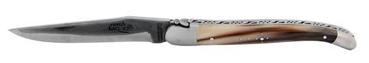 Couteau Pliant En Corne Et Lame Brut De Forge Folding Knife Horn Handle Brut De Forge Blade Http Couteau Laguiole Couteau Laguiole Couteau Couteaux Pliants
