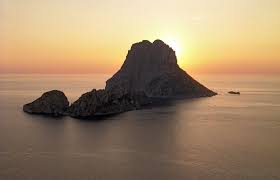 Ibiza Sunset Behind Es Vedra Islet Ibiza Sunset Beautiful Places On Earth Ibiza