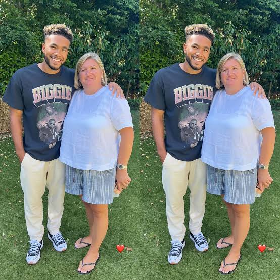 Reece James and his lovely mom, impossible not to love them 