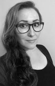 Amanda Leander's Instagram, Twitter & Facebook