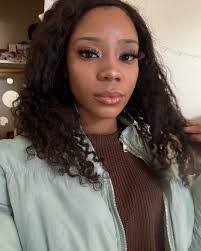 Arianna Williams's Instagram, Twitter & Facebook