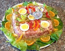 È servita come antipasto o come contorno. Aspic Wikipedia