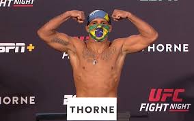 Stephen thompson, with official sherdog mixed martial arts stats, photos, videos, and more for the welterweight fighter from. Gilbert Burns Vs Stephen Thompson Lined Up For Ufc 264 On July 10