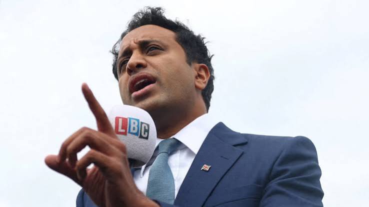 Andy Burnham accused by Reform of 'directly inciting disorder' after Portsmouth anti-migrant protest | LBC