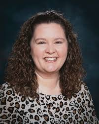 Rachelle Jennings's Instagram, Twitter & Facebook