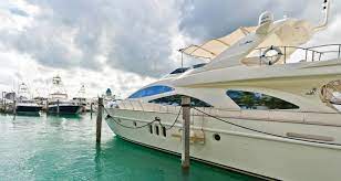 To Charter From 24 000 A Week To Cruise Around Bahamas And Florida Explore Your Possibilities With Www Acempire Co Uk Yacht Yacht Charter Luxury Yachts