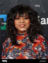 Deniece Williams's Instagram, Twitter & Facebook