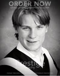 ✘ From creator economy to broadcast economy