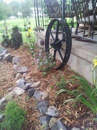 Pin By Laurie Flaherty On Landscapes Rustic Landscaping Front Yard Rustic Landscaping Front Yard Landscaping Design