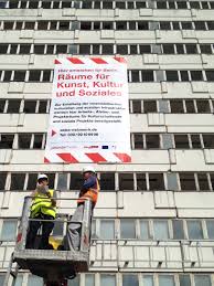 An dem vor wenigen tagen geräumten haus liebig 34 hat es am mittwochabend gebrannt. Haus Der Statistik Zusammenkunft Berlin Eg