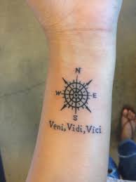 Veni, vidi, vici é uma expressão em latim que significa em português vim, vi e venci. 11 Ideas De Tattoo Veni Vidi Vici Tatuajes Tipografias Tatuaje Veni Vidi Vici Tattoo