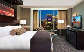 Located on the northern end of the las vegas strip, the mirage is within a short walk of several famous vegas attractions, entertainment, and casinos. The Mirage Hotel Casino Las Vegas 3 9 2 Price Address Reviews