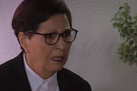 Es de ascendecia palestina por parte materna. Teresita Reyes Llega A Verdades Ocultas Teleseries Cl