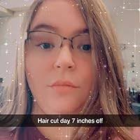 Lark Adams's Instagram, Twitter & Facebook