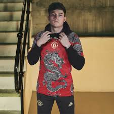 Wishing manchester's chinese communities a happy and healthy happy #chinesenewyear2021 innsiders! Adidas Launch The Man United 19 20 Chinese New Year Jersey Soccerbible