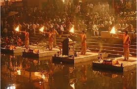 Ganga dussehra, hindular tarafından esas olarak şu eyaletlerde gözlemlenir: Ganga Dussehra Celebrates Glories Of River Ganga In India